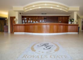 Royals Gate Hotel 2