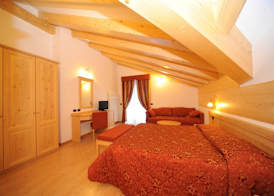 Hotel Canada 5