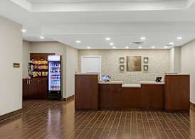 Comfort Inn & Suites 4