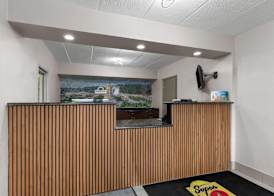 Super 8 by Wyndham Charleston WV 2