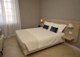 Bergamo Inn 43 5