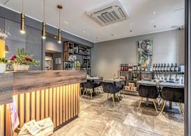 Apollo Boutique Hotel 5