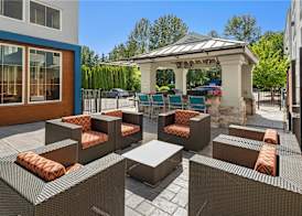 Hampton Inn & Suites Seattle-North/Lynnwood 2
