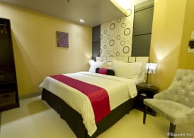 Eloisa Royal Suites 4