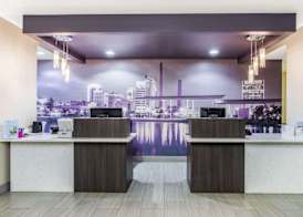 La Quinta Inn & Suites by Wyndham Fultondale Birmingham N 4