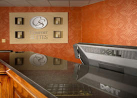 Comfort Suites Dulles Airport 3
