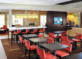Courtyard by Marriott Houston Hobby Airport 2