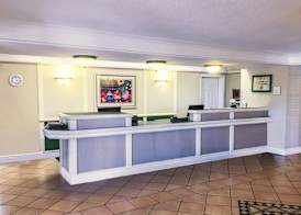 La Quinta Inn by Wyndham Moline Airport 2