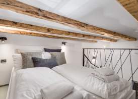 Lapis Apartments 4