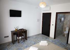 Hospedium DLJ Hostal La Paz Marmolejo 4