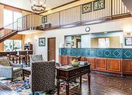 Quality Suites Paducah I-24 4