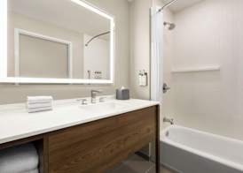 Staybridge Suites Williamsville Buffalo by IHG 3
