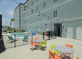 Home2 Suites by Hilton Portland 3