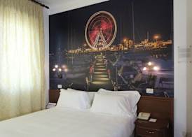 Sovrana Beach Hotel - Pet Friendly - Breakfast until 12 - Parking 5