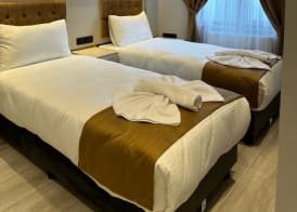 Sareban Hotel 4