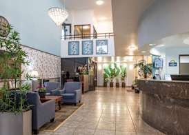 Days Inn & Suites by Wyndham Artesia 3