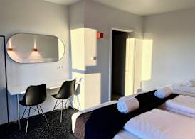 Seljavellir Guesthouse 5