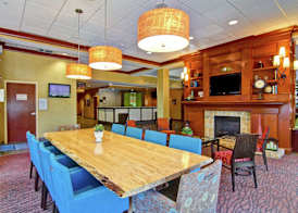Hilton Garden Inn Ottawa Airport 3