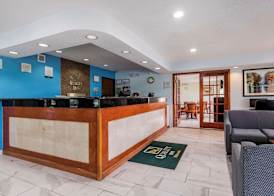 Quality Inn Sycamore - DeKalb 4