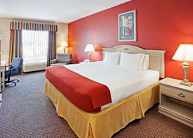 Holiday Inn Express & Suites LONDON by IHG 3