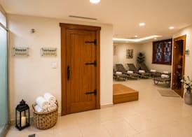 GLK PREMIER The Home Suites & Spa 3