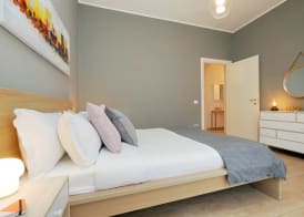 Elegant 3-Bed Apartment 10' Termini Wi-Fi AC 3