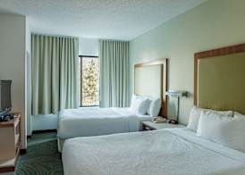 The Beacon Charlotte Airport by IHG 5