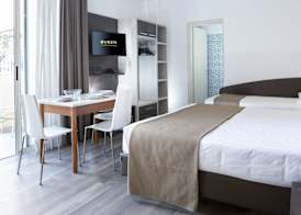 Residence Queen 4
