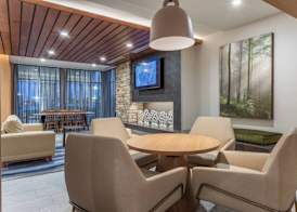 Fairfield Inn & Suites Franklin 3