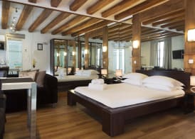 Lion d'Or Paris Suites 5
