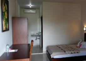 Desak Putu Putra Home Stay 4