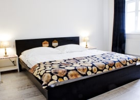 Royal Court Legerova 5