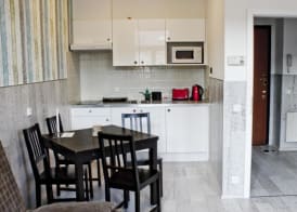 Royal Court Legerova 4