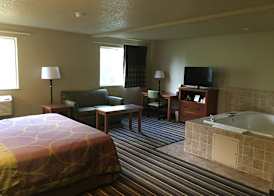 Super 8 by Wyndham Richlands/Claypool Hill Area 3