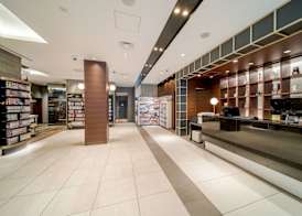 Quintessa Hotel Osaka Shinsaibashi Comic & Books 3