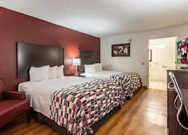 Red Roof Inn Forsyth 4