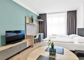 HONEST Smichov 3