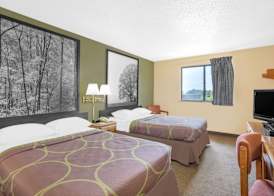 Super 8 by Wyndham Roanoke VA 3