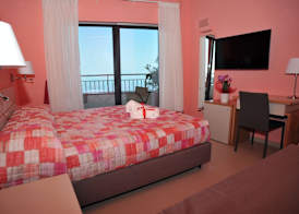 Villa Paradise Resort 3
