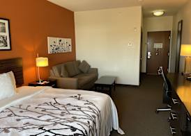 Sleep Inn & Suites Hennessey 3
