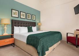 Trenython Manor Resort 3
