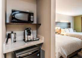 Holiday Inn Express & Suites BRADENTON WEST by IHG 5