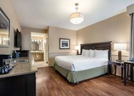 Best Western Corona Hotel & Suites 4