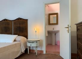Casa Cerboneschi B&B in a medieval village with Panoramic Tuscan Hills 4