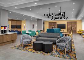 Hampton Inn by Hilton Clanton 4