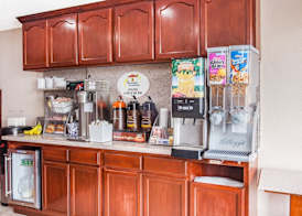 Super 8 by Wyndham Redlands/San Bernardino 4