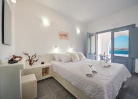 Pancratium Villas & Suites 4