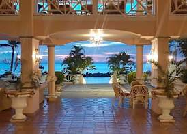 Coco Reef Resort & Spa 2