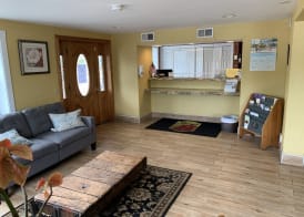 Super 8 by Wyndham Sturbridge 4