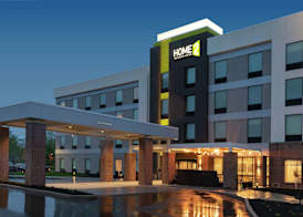 Home2 Suites By Hilton Indianapolis Airport 2
